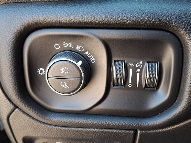 Used 2026 RAM 1500 Rebel w/ Bed Utility Group AWD/4WD image 33