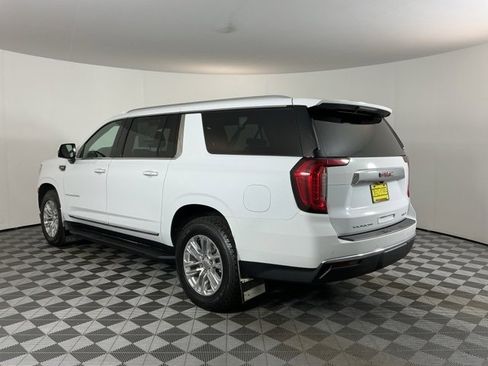 Used 2024 GMC Yukon XL SLT image 6