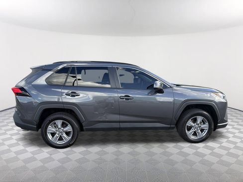 Certified 2022 Toyota RAV4 XLE w/ Convenience Package image 18