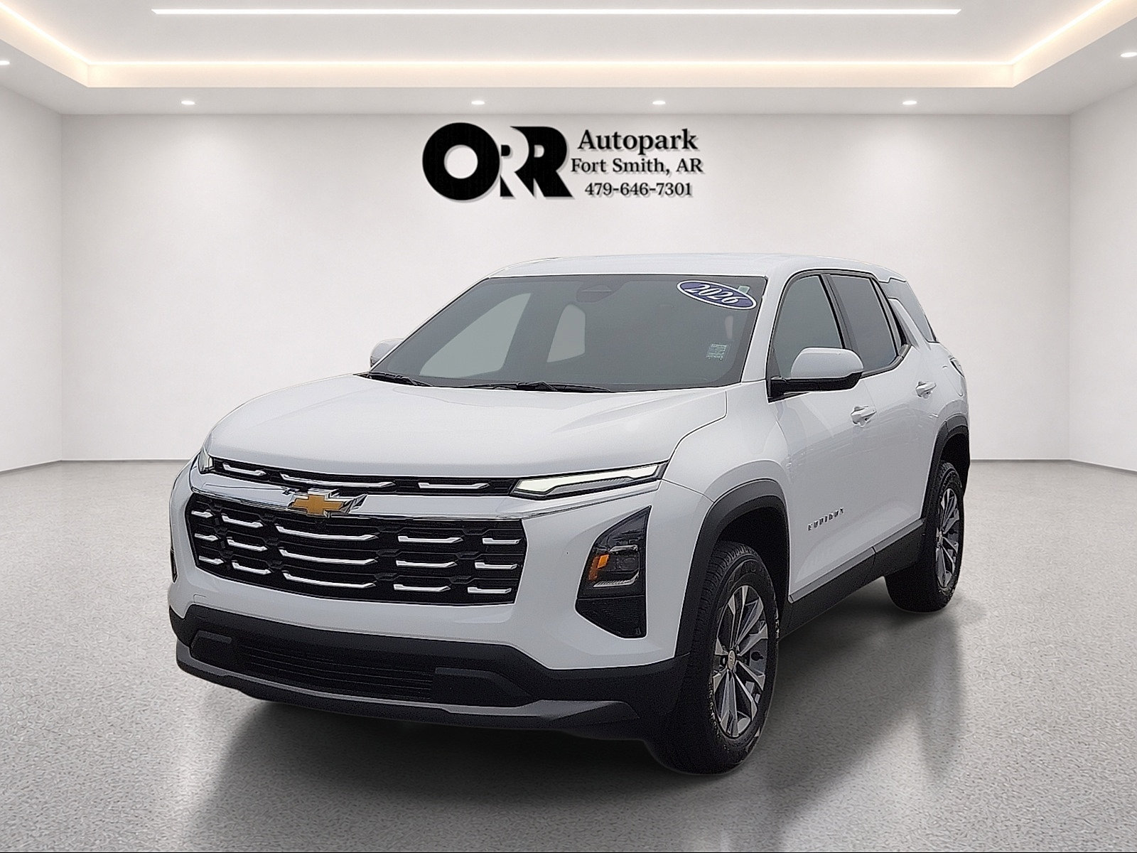 Used 2026 Chevrolet Equinox LT w/ Convenience Package II FWD image 2