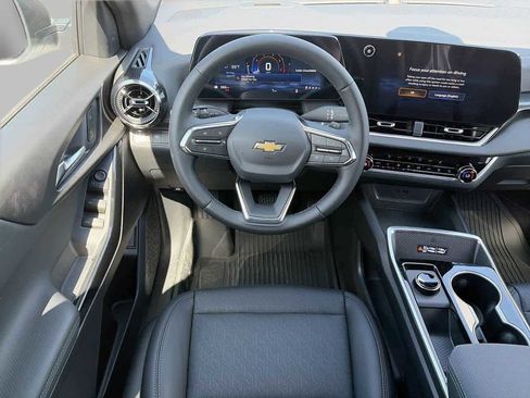 New 2026 Chevrolet Equinox LT FWD image 11