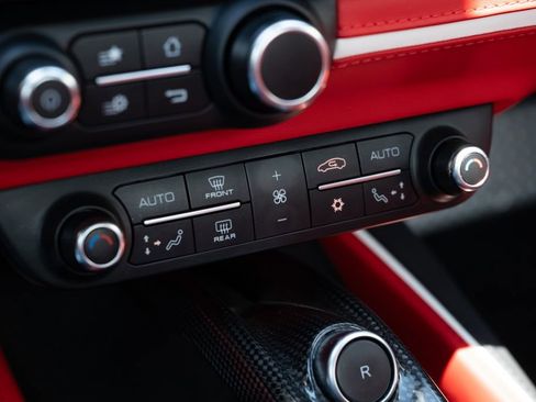 Used 2023 Ferrari Portofino M RWD image 45