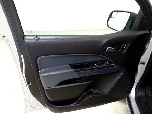 Used 2016 Chevrolet Colorado Z71 image 21