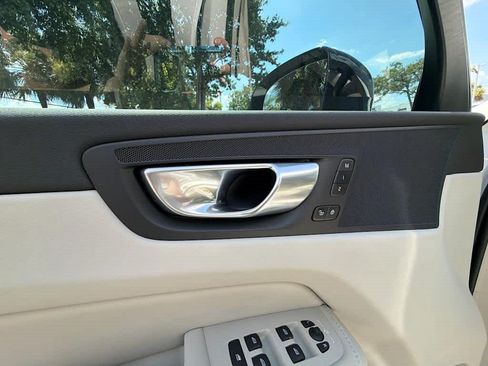 Used 2024 Volvo XC60 B5 Core w/ Protection Package Premier AWD/4WD image 52