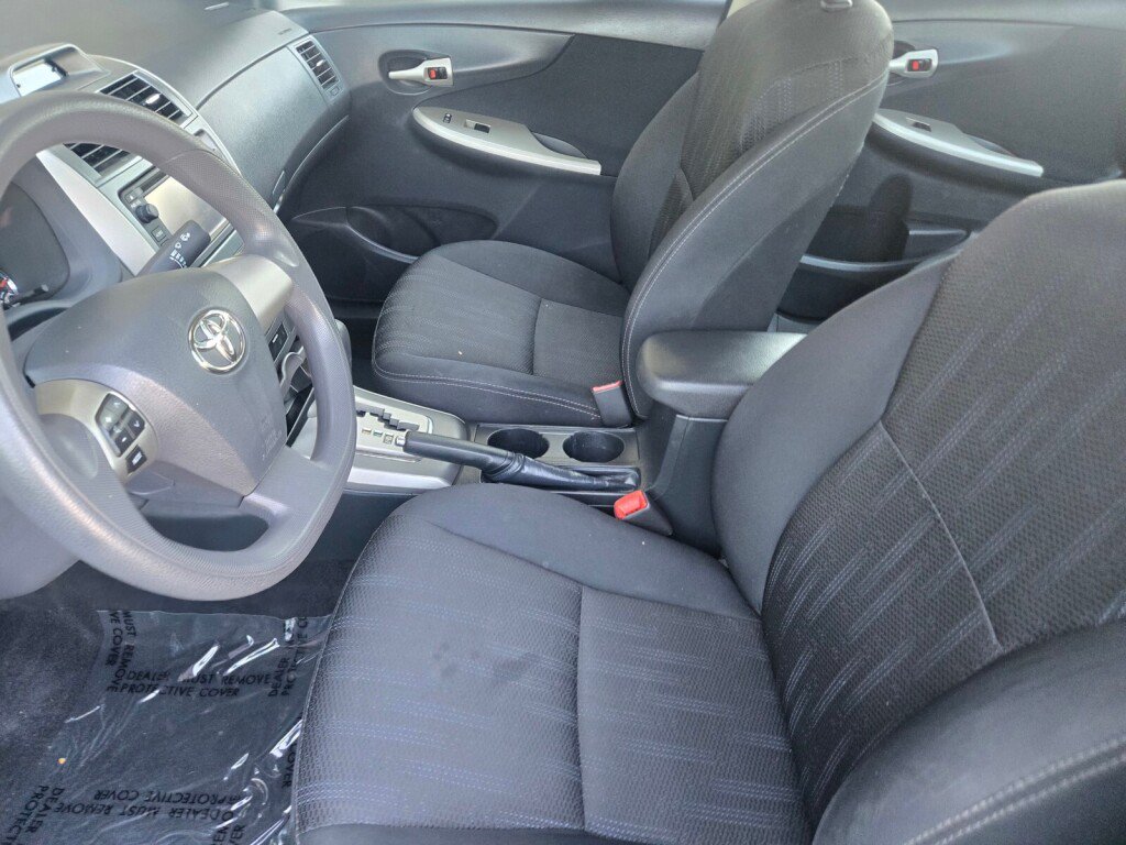 Used 2013 Toyota Corolla S FWD image 20