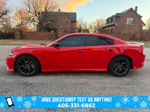 Used 2023 Dodge Charger R/T w/ Blacktop Package image 10