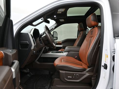 Used 2020 Ford F250 King Ranch w/ FX4 Off-Road Package image 8