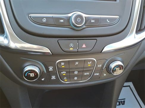 Used 2024 Chevrolet Equinox LT w/ LPO, Floor Liner Package image 19