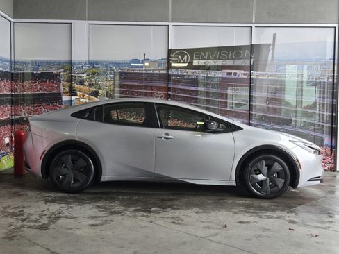 Certified 2024 Toyota Prius LE image 4