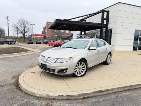 Used 2009 Lincoln MKS AWD image 1