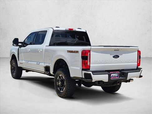 Used 2023 Ford F250 Lariat w/ Lariat Ultimate Package AWD/4WD image 9