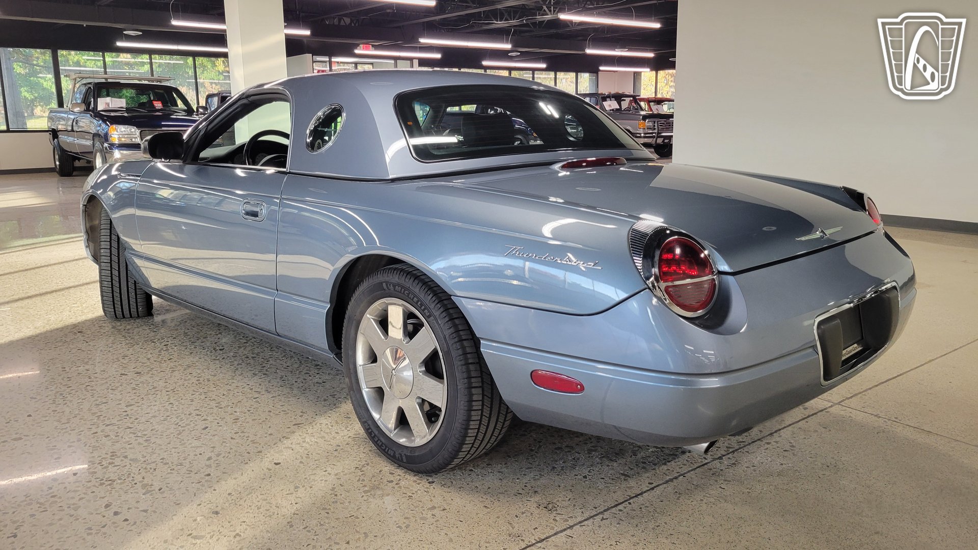Used 2005 Ford Thunderbird RWD image 27