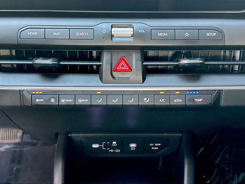 Used 2025 Kia K4 LXS image 16