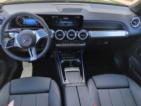 New 2026 Mercedes-Benz GLB 250 4MATIC image 16