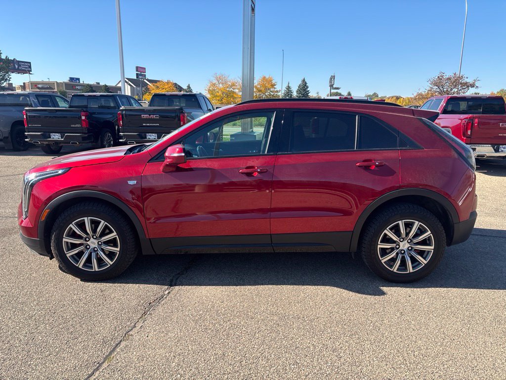 Used 2021 Cadillac XT4 Sport w/ Sun And Sound Package AWD/4WD image 5