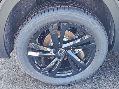 New 2026 Volkswagen Atlas Cross Sport SEL R-Line