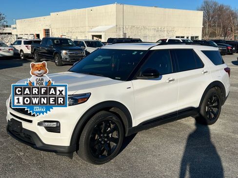 Used 2023 Ford Explorer ST-Line w/ Class IV Trailer Tow Package image 1