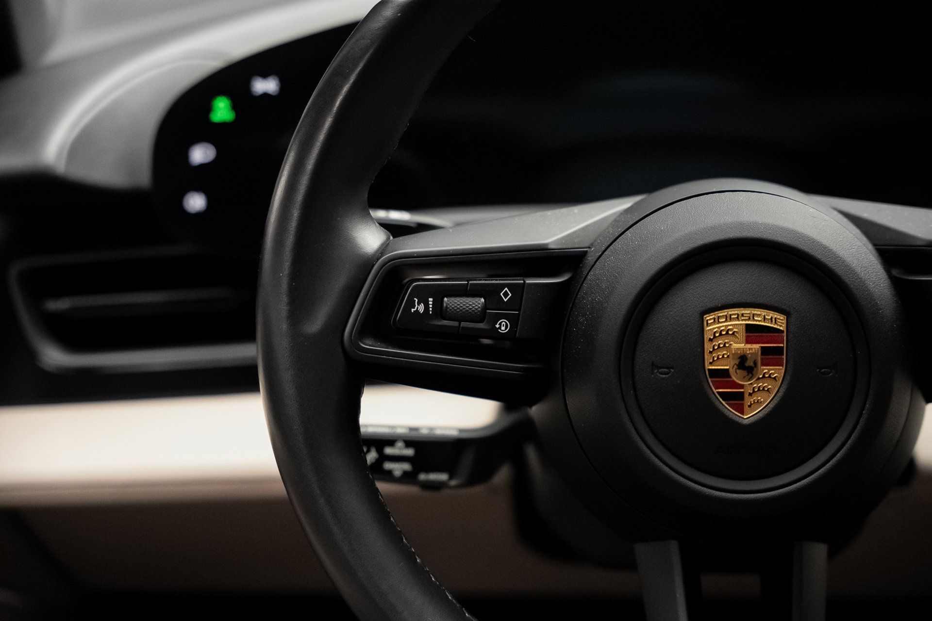 Used 2022 Porsche Taycan 4S AWD/4WD image 41