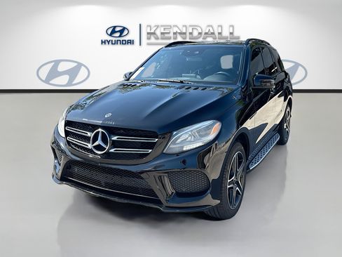 Used 2019 Mercedes-Benz GLE 400 4MATIC image 3