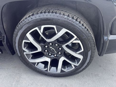 Used 2025 Chevrolet Silverado EV RST AWD/4WD image 19