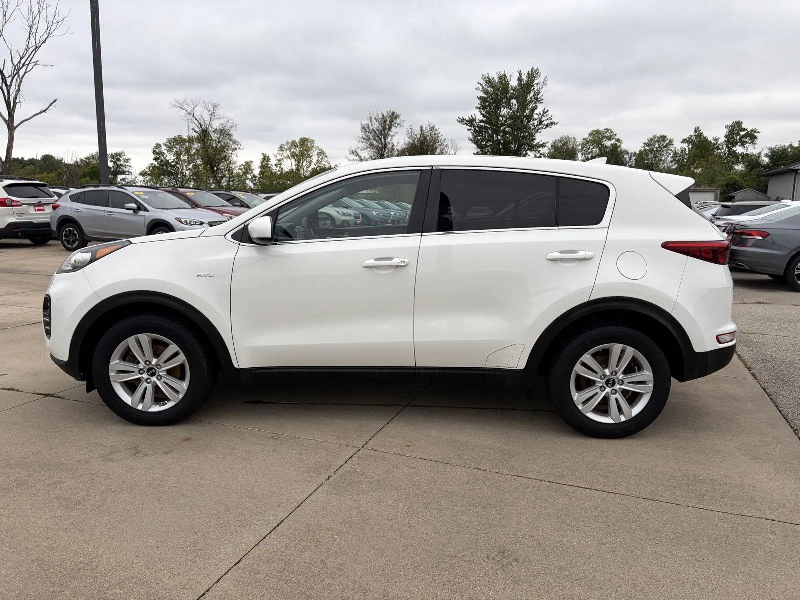 Used 2017 Kia Sportage LX AWD/4WD image 5