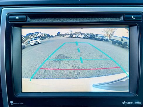 Used 2014 Toyota Camry XLE image 15