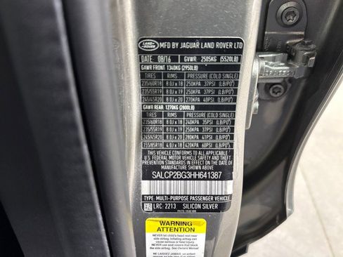 Used 2017 Land Rover Discovery Sport SE image 84