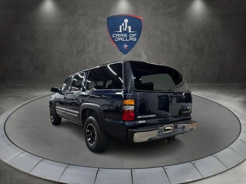 Used 2004 Chevrolet Suburban LS RWD image 3