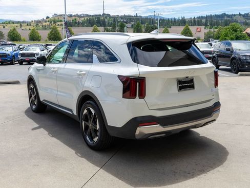 Certified 2025 Kia Sorento EX AWD/4WD image 5