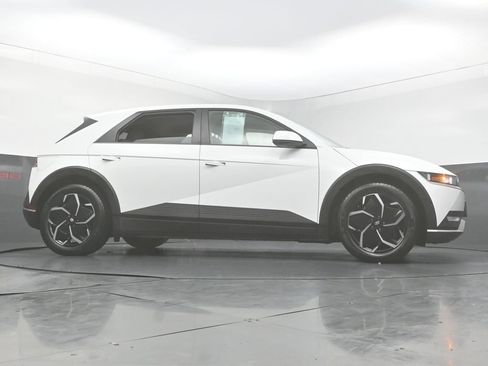 Used 2024 Hyundai Ioniq 5 SEL RWD image 48