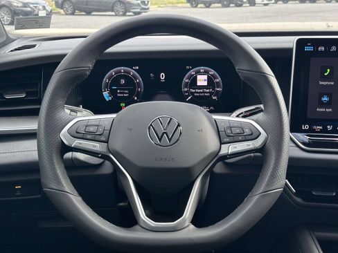 New 2026 Volkswagen Tiguan SE R-Line AWD/4WD image 19