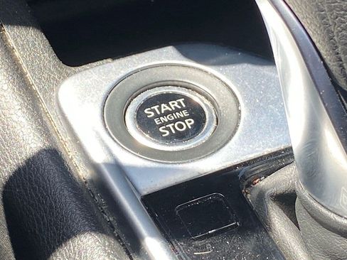 Certified 2023 Nissan Sentra SV FWD image 9