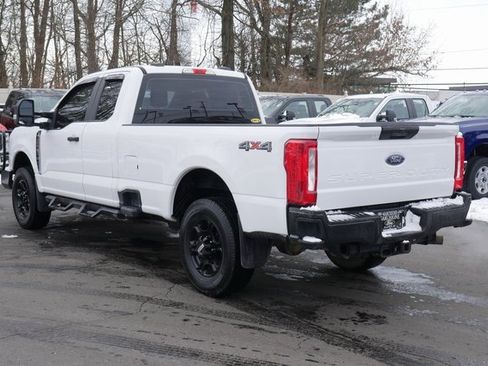 Used 2023 Ford F250 XL w/ F-250 >10K GVWR Package image 8