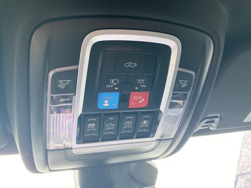 New 2025 RAM 1500 Limited image 24