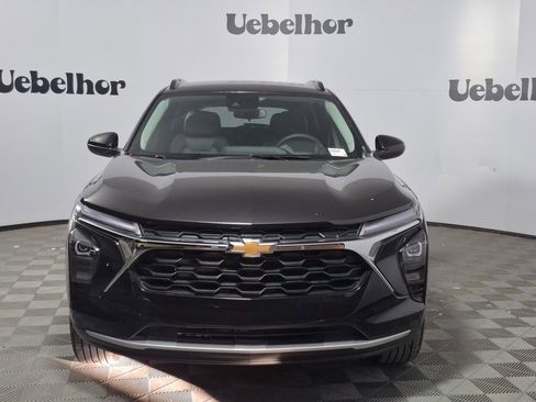 New 2026 Chevrolet Trax LT w/ Driver Confidence Package image 2