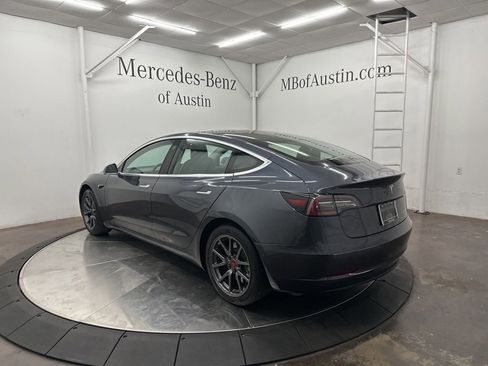 Used 2018 Tesla Model 3 Mid Range image 5