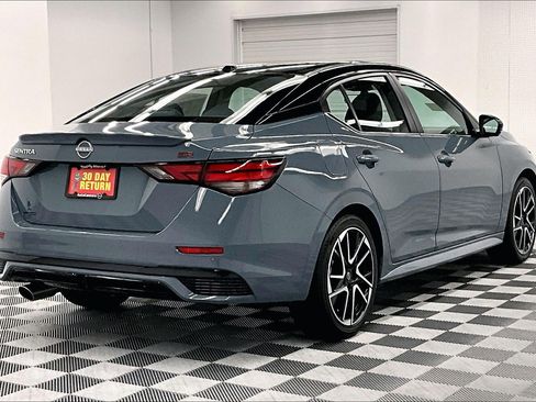 New 2025 Nissan Sentra SR w/ SR Premium Package FWD image 36