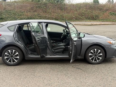 Used 2019 Subaru Impreza 2.0i image 5