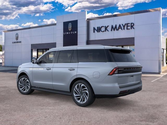 New 2026 Lincoln Navigator Premiere AWD/4WD image 4
