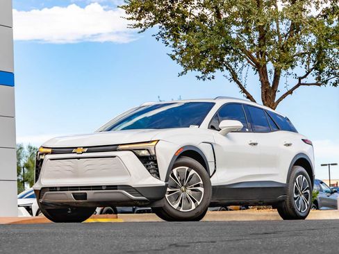 Used 2024 Chevrolet Blazer EV LT AWD/4WD image 1