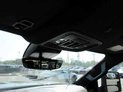 Certified 2024 GMC Sierra 2500 Denali Ultimate AWD/4WD image 38
