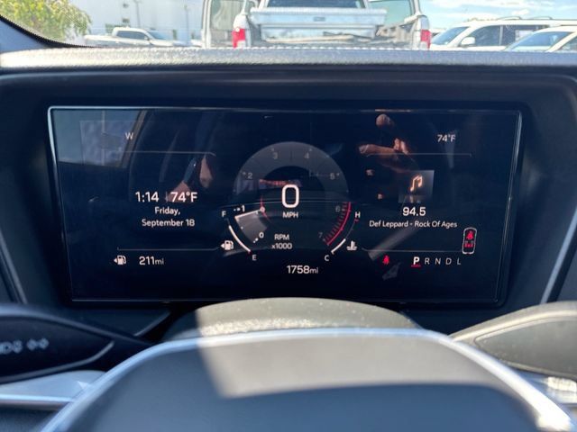 Used 2026 GMC Terrain Elevation w/ Elevation Premium Package FWD image 11