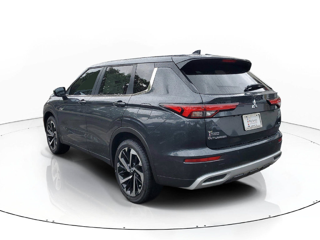 Used 2025 Mitsubishi Outlander SE AWD/4WD image 6