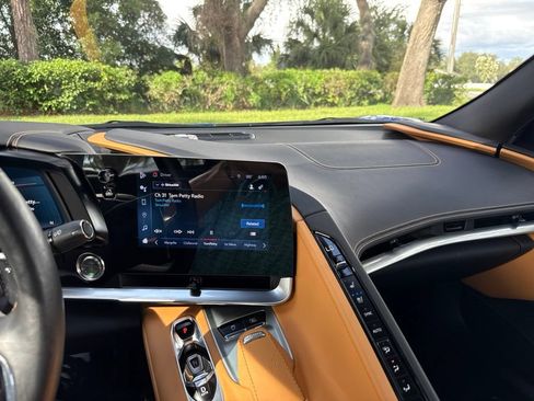Used 2024 Chevrolet Corvette Stingray Preferred Conv w/ Z51 Performance Package RWD image 63