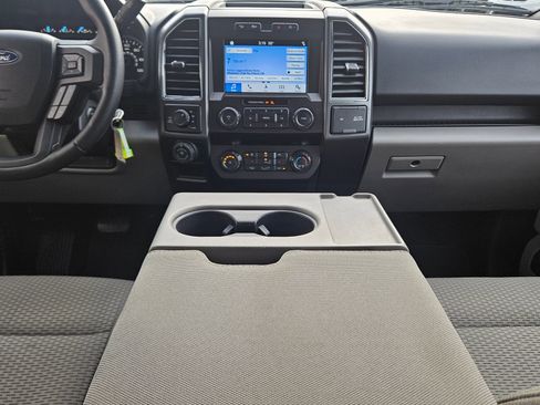 Used 2019 Ford F150 XLT w/ Equipment Group 302A Luxury image 10