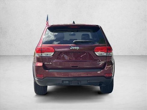 Used 2019 Jeep Grand Cherokee Laredo w/ 18" Wheel & 8.4" Radio Group AWD/4WD image 6