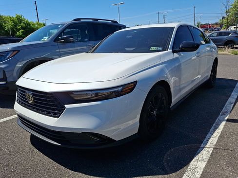 Used 2025 Honda Accord SE image 2