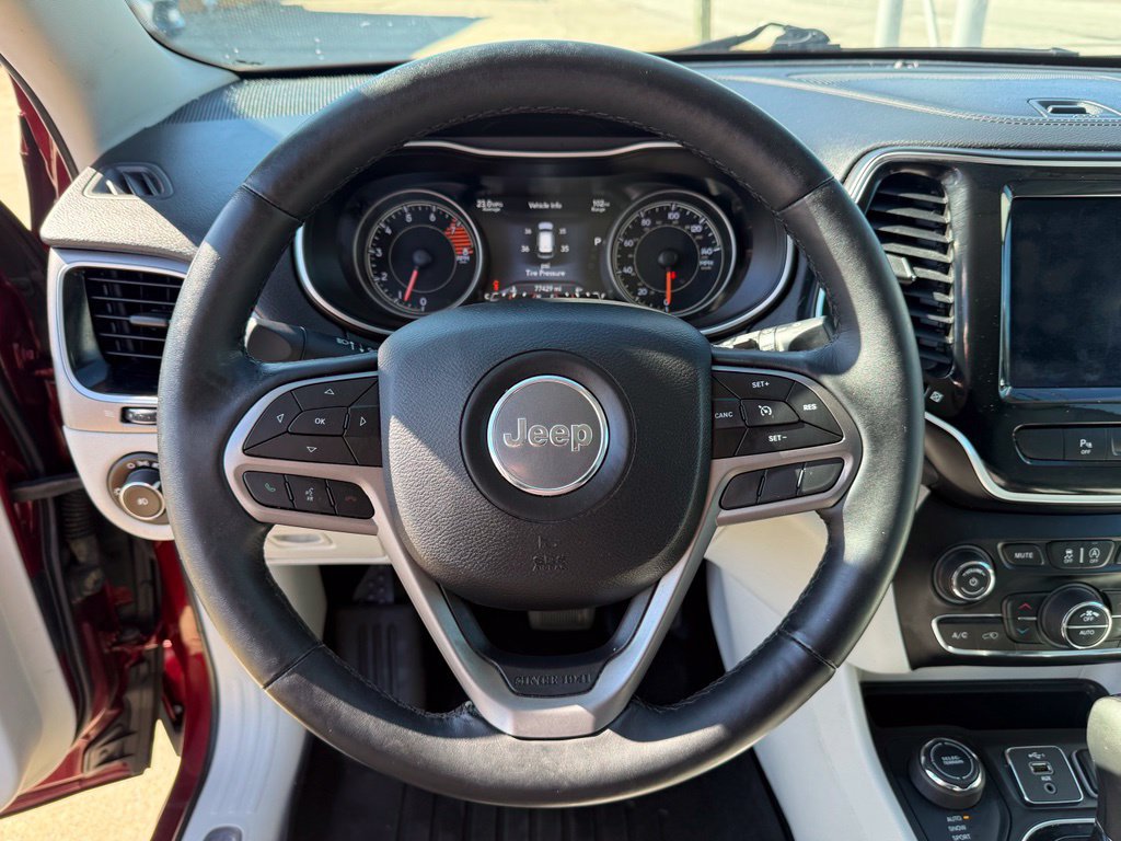 Used 2019 Jeep Cherokee Limited AWD/4WD image 29