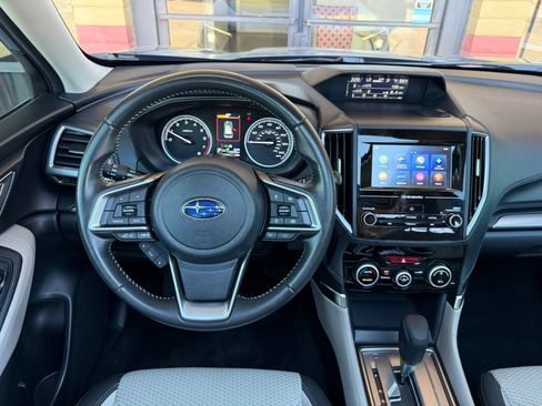 Used 2024 Subaru Forester Premium image 29