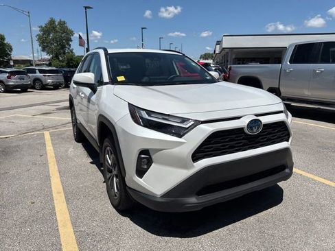 Used 2024 Toyota RAV4 XLE Premium w/ Weather Package AWD/4WD image 6